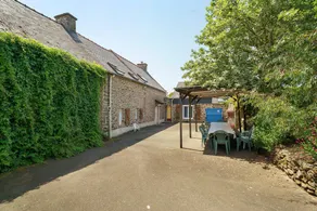 Cottage with barbeque, garden & terrace | Garden view - Image 2