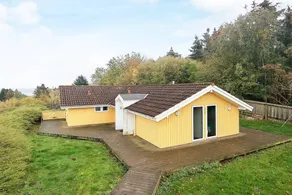 House with terrace, pool & garden - Image 4