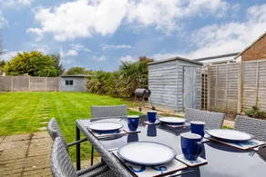 Family-friendly house with barbeque & garden | Next to the beach | Suitable for remote work | Pets are welcome - Image 4