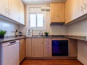 Appartement de vacances avec piscine | Vue mer | Parfait pour le travail à distance - Image 4