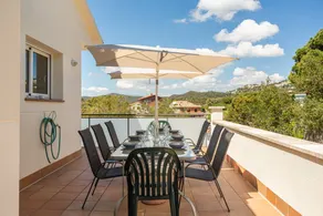 Voll ausgestattetes Ferienhaus mit privatem Pool, Garten und Grill | Gartenblick | Haustiere sind willkommen - Image 3