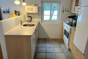 House with barbeque, terrace & jacuzzi | Pet-friendly - Image 4