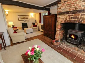 Cottage avec jacuzzi et jardin - Image 4