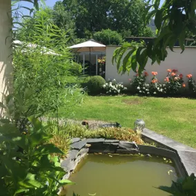 Holiday apartment with barbecue, terrace & garden - Image 3