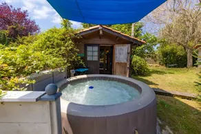 Magnifica villa adatta alle famiglie con sauna, piscina e terrazza | Vista sul giardino - Image 2