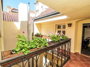 Appartamento con terrazza | Vicino Castello di Praga | Ideale per il telelavoro - Image 4