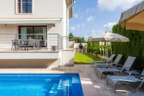 Villa mit privatem Pool, Garten und Grill | Bergblick - Image 2