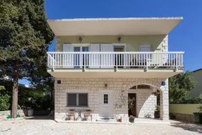 Apartment with garden, terrace & fast internet | Sea view - Image 3