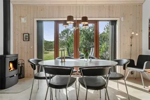 Holiday home with terrace & barbeque | Dogs allowed - Image 3