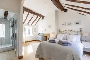 Holiday home with fast internet - Image 2