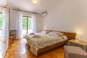 Holiday home with terrace, garden & private pool - Image 5