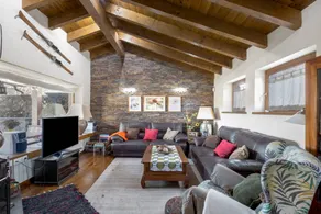 Holiday home with pool, garden & sauna | Mountain view - Image 4