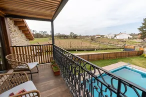 Casa con piscina e giardino - Image 4