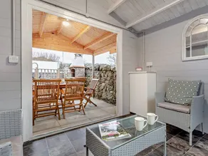 Cottage with barbecue, hot tub & garden | Pet-friendly - Image 4