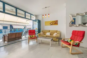 Apartment 'Castell' with Sea View, Wi-Fi and Air Conditioning - Image 4