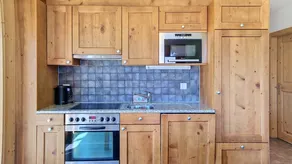 Apartment with sauna, terrace & garden - Image 2