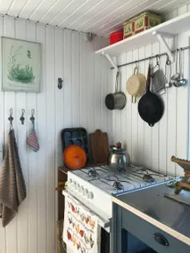 Holiday home with barbecue & terrace | Water view - Image 4