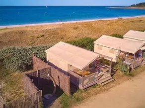 Mobile home with heated pool & terrace - Image 2