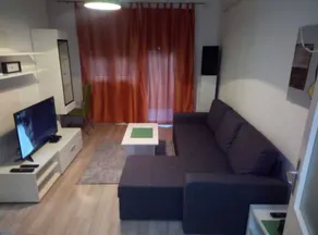 Apartamento vacacional con terraza, jardín y barbacoa - Image 2