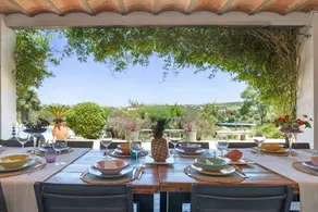 Familienorientiertes geräumiges Ferienhaus mit Garten, Grill und privatem Pool | Stadtblick | Haustierfreundlich - Image 4