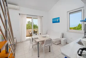 Holiday apartment with BBQ | Sea view - Image 3