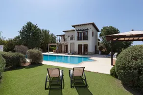 Villa apta para familias con jardín, barbacoa y piscina privada - Image 4