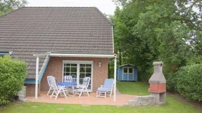 Child-friendly holiday home with barbeque, terrace & garden | Next to the beach | Pet-friendly - Image 2