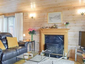 Family-friendly cottage with garden | River view - Image 3