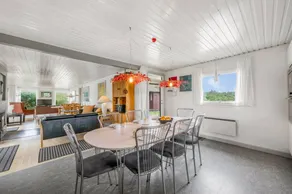 Fully equipped holiday home with terrace & sauna | Sea view | Close to the beach - Image 5