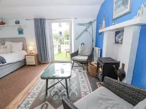Lovely cottage with garden | Beach nearby - Image 4