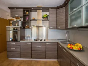 Voll ausgestattetes charmantes Apartment mit Grill, Garten und Pool - Image 2