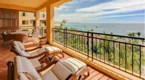 Family-oriented beautiful villa with jacuzzi & pool | Mountain view | Next to the beach - Image 2