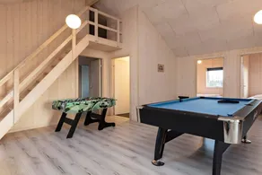 Holiday home with garden, terrace & pool - Image 5