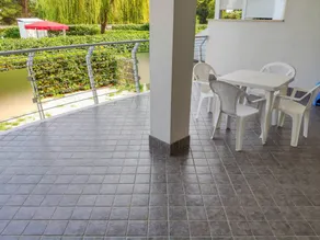 Holiday apartment with terrace, garden & pool | Beach view | Beach nearby | Pets are welcome - Image 2