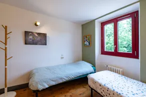 Private room with terrace, fast internet & garden | Garden view - Image 3