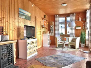 House with terrace, BBQ & garden - Image 2
