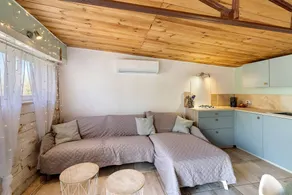 Family-oriented lovely house with garden, sauna & hot tub | Garden view - Image 2