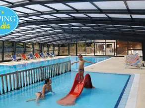 Mobile home with barbeque, terrace & heated pool - Image 2