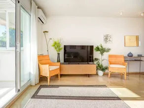 Mediterranean Apartment - Image 5