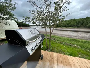 Incredible Deluxe Dome with Private Deck, BBQ and River Views in Canada - Image 4