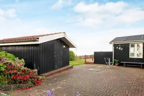House with barbeque & terrace - Image 5