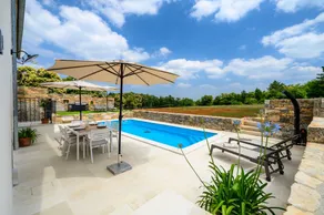 Villa with terrace, garden & BBQ - Image 4