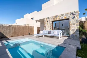 Holiday home with terrace, garden & private pool - Image 4