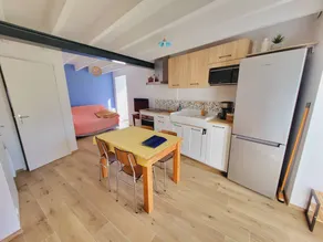 Holiday home with garden - Image 3