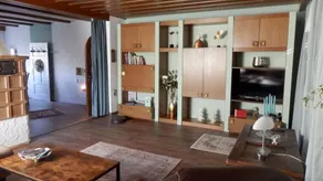 Appartement avec barbecue, terrasse et jardin | Vue jardin - Image 2
