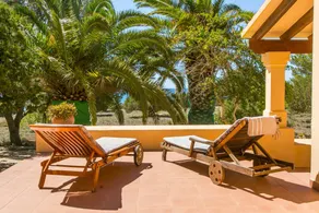 Beautiful villa with garden & terrace | Pets allowed - Image 2