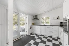 Pleasant house with terrace & barbecue | Next to the beach - Image 5