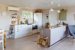House with BBQ & terrace | Water view - Image 2
