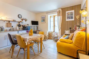 Holiday apartment with terrace | City view | Good for workation - Image 3