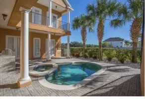 Agréable villa adaptée aux familles avec piscine privée, jacuzzi et barbecue | Vue golf - Image 3
